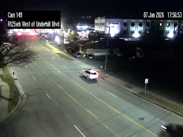 Traffic Cam Westbury › West: NY 25 at Underhill Blvd