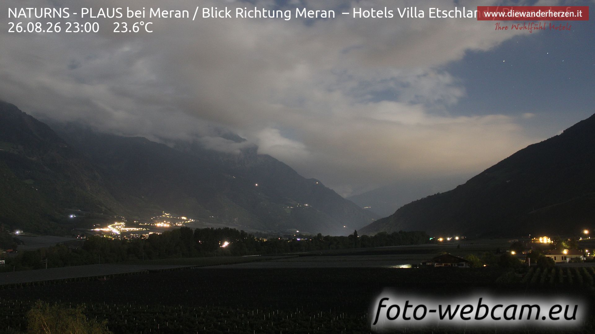 Traffic Cam Plaus: NATURNS - bei Meran - Blick Richtung Meran - Hotels Villa Etschland - Plauserhof