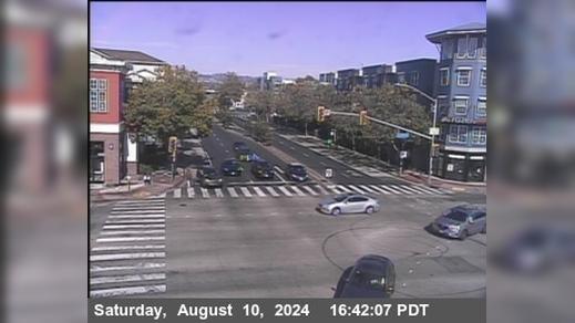 Traffic Cam Berkeley › North: T250E -- SR-123 : 40th Street - Looking East