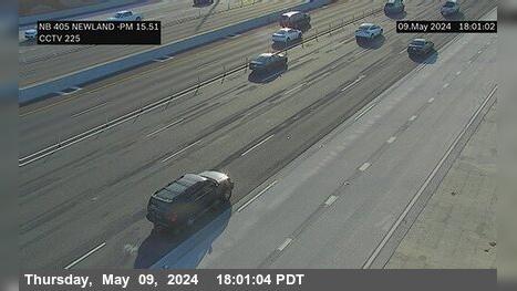 Traffic Cam Westminster › North: I-405 : South of Newland Street