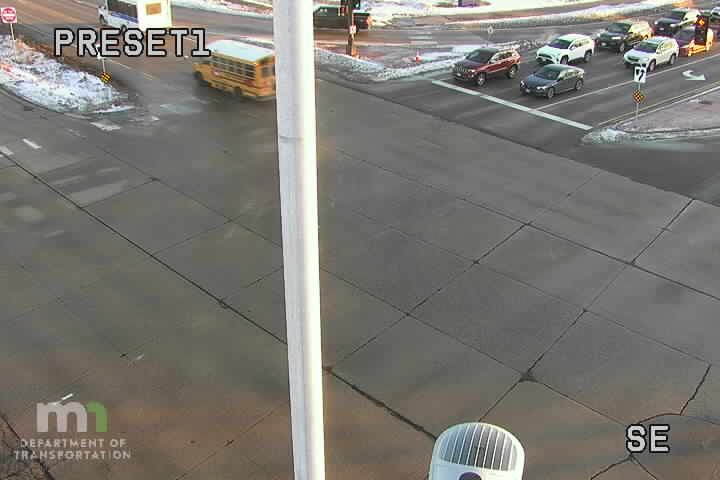 Traffic Cam Chanhassen: T.H.5 WB @ Powers Blvd