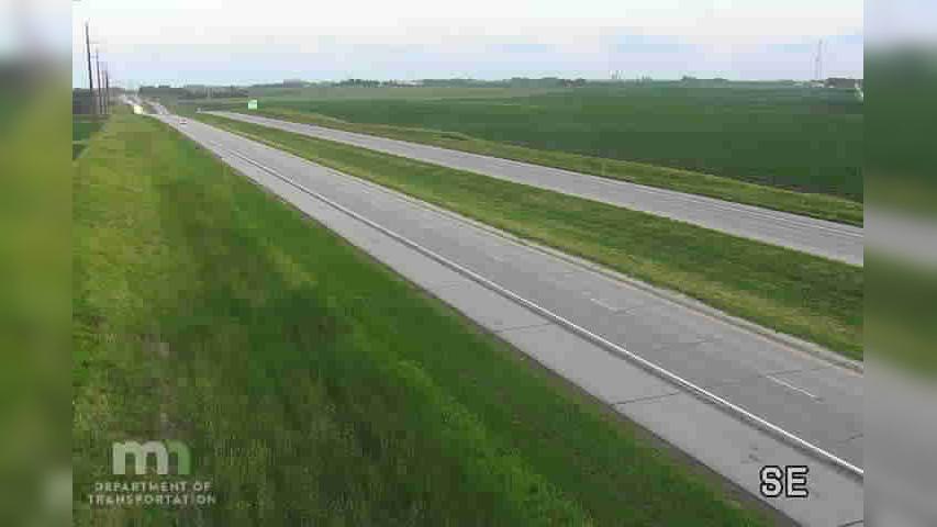 Traffic Cam Wastedo: US 52: T.H.52 NB @ 100th Ave (MP)