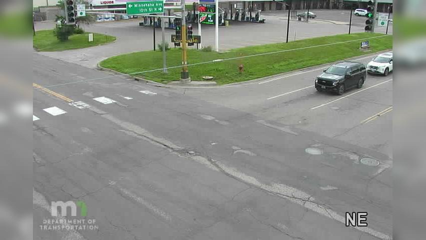 Traffic Cam Maplewood: MN 120: T.H.120 SB @ 10th St EB