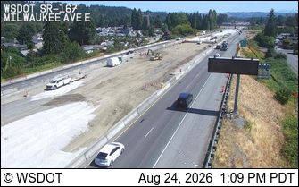 Traffic Cam Puyallup: SR 167 at MP 5.5: Milwaukee Ave