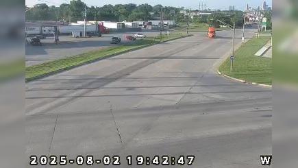 Traffic Cam Indianapolis: I-70: 11-049-096-cam KENTUCKY AVE & RAYMOND ST