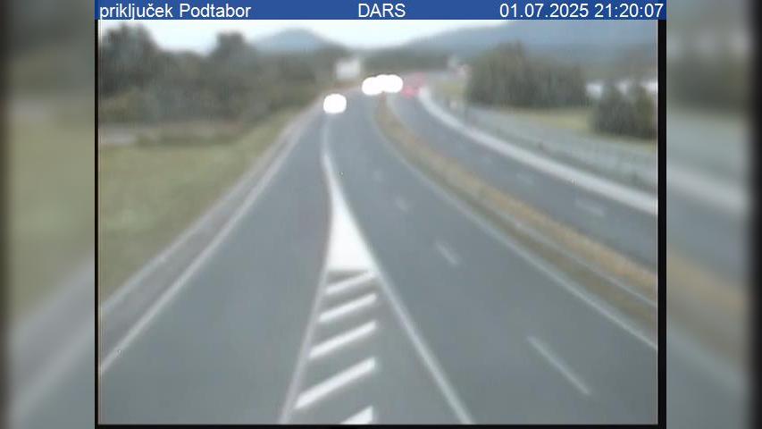 Traffic Cam Podbrezje: A2/E61, Karavanke - Ljubljana, priključek Podtabor