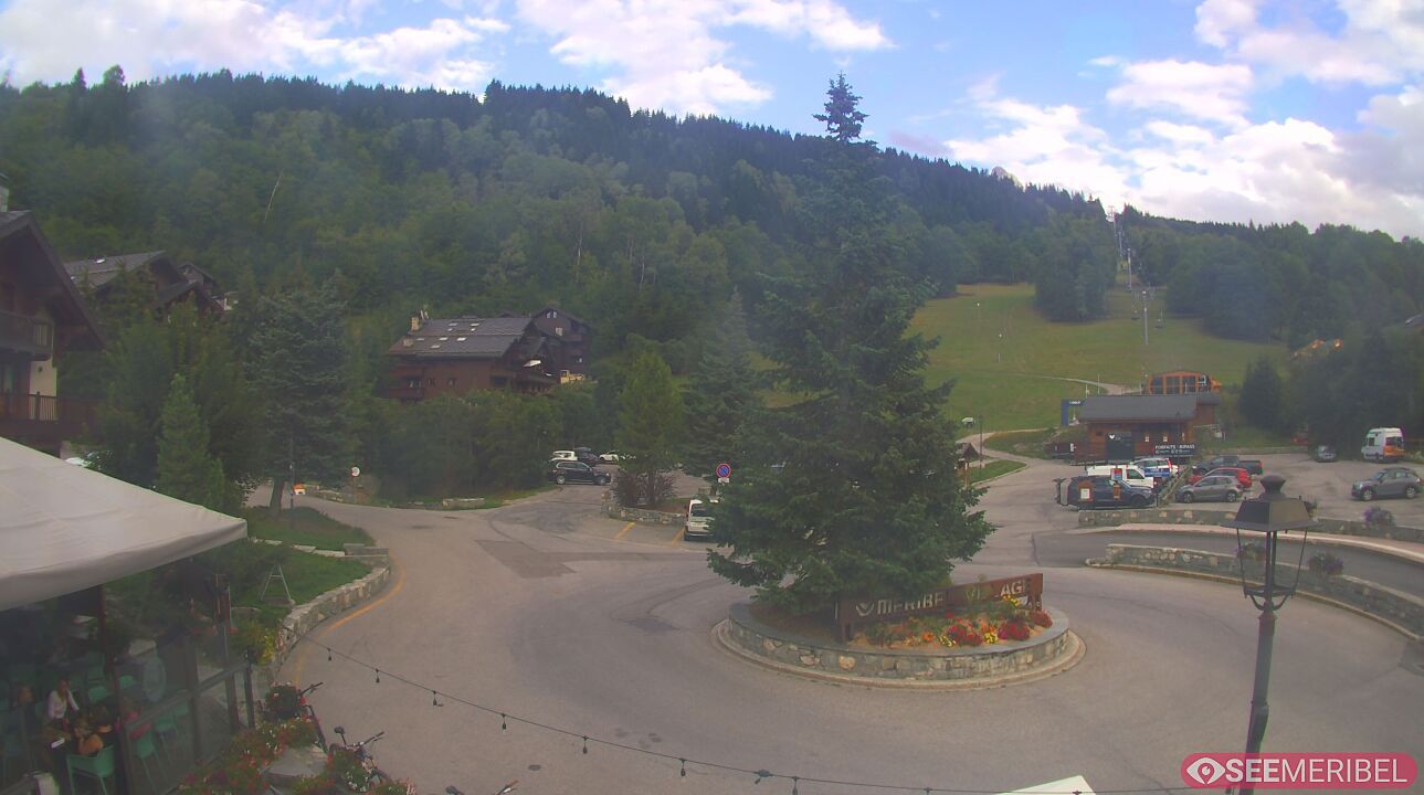 Traffic Cam Les Allues: Méribel Village