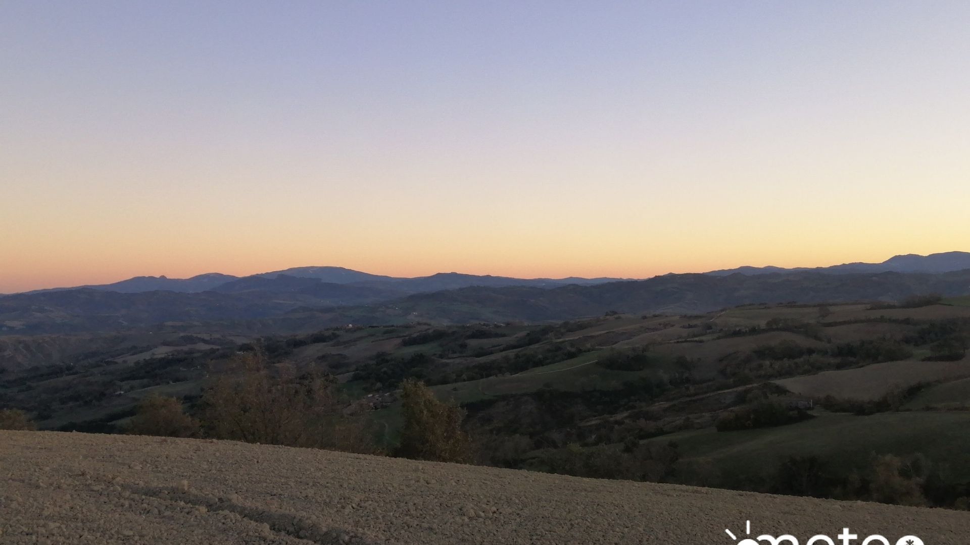Traffic Cam Valdinoce › South-East: monte palareto