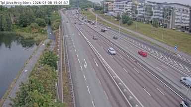 Traffic Cam Bergshamra: Trafikplats Järva krog S