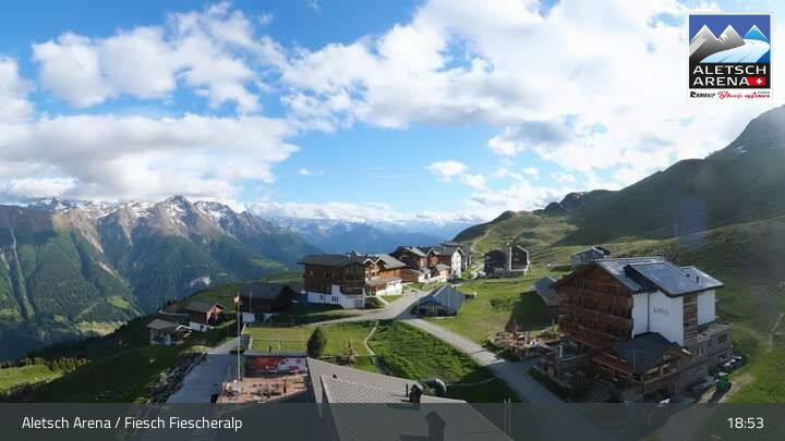 Fiesch › Südwesten: Schweizer Skischule Fiesch - Ferienwohnung Nowak Chalet Fiescheralp Adlerhorst Kühboden
