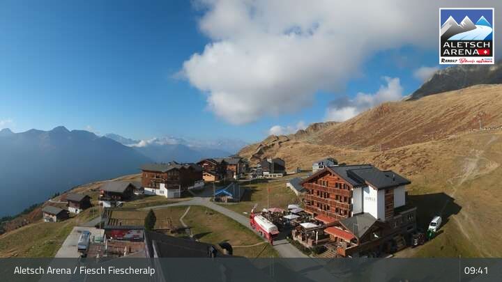 Fiesch › Südwesten: Schweizer Skischule Fiesch - Ferienwohnung Nowak Chalet Fiescheralp Adlerhorst Kühboden