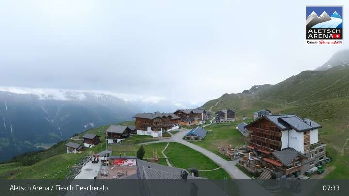 Fiesch › Südwesten: Schweizer Skischule Fiesch - Ferienwohnung Nowak Chalet Fiescheralp Adlerhorst Kühboden