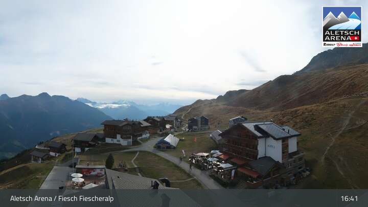 Fiesch › Südwesten: Schweizer Skischule Fiesch - Ferienwohnung Nowak Chalet Fiescheralp Adlerhorst Kühboden