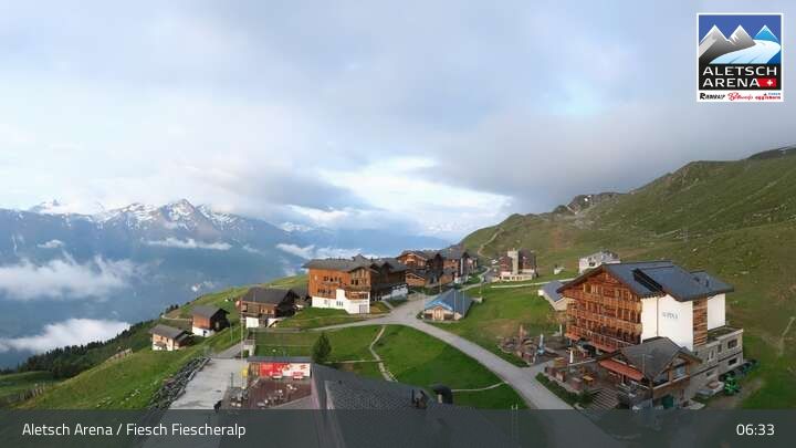 Fiesch › Südwesten: Schweizer Skischule Fiesch - Ferienwohnung Nowak Chalet Fiescheralp Adlerhorst Kühboden