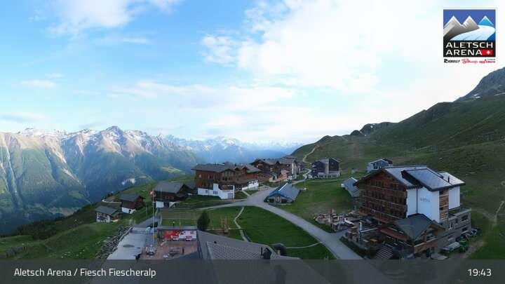Fiesch › Südwesten: Schweizer Skischule Fiesch - Ferienwohnung Nowak Chalet Fiescheralp Adlerhorst Kühboden