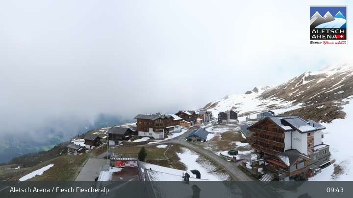 Fiesch › Südwesten: Schweizer Skischule Fiesch - Ferienwohnung Nowak Chalet Fiescheralp Adlerhorst Kühboden