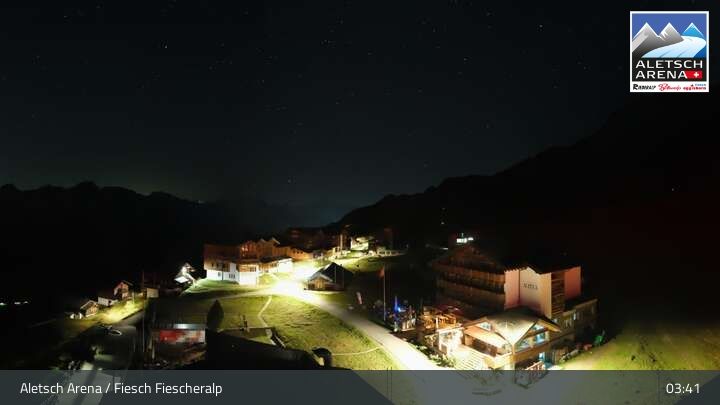 Fiesch › Südwesten: Schweizer Skischule Fiesch - Ferienwohnung Nowak Chalet Fiescheralp Adlerhorst Kühboden