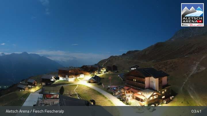 Fiesch › Südwesten: Schweizer Skischule Fiesch - Ferienwohnung Nowak Chalet Fiescheralp Adlerhorst Kühboden