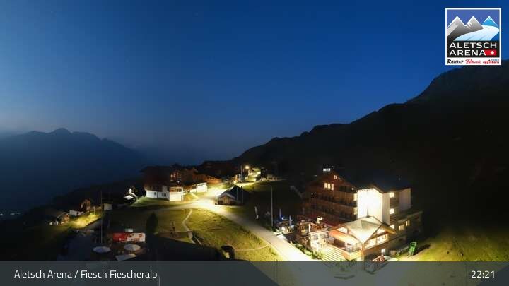 Fiesch › Südwesten: Schweizer Skischule Fiesch - Ferienwohnung Nowak Chalet Fiescheralp Adlerhorst Kühboden
