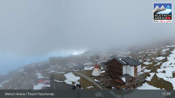 Fiesch › Südwesten: Schweizer Skischule Fiesch - Ferienwohnung Nowak Chalet Fiescheralp Adlerhorst Kühboden