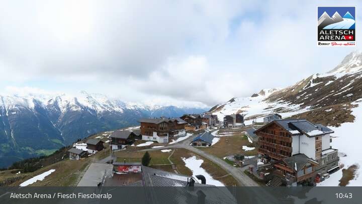 Fiesch › Südwesten: Schweizer Skischule Fiesch - Ferienwohnung Nowak Chalet Fiescheralp Adlerhorst Kühboden