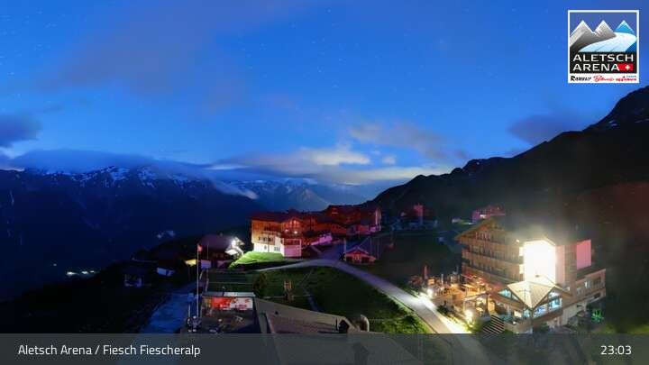 Fiesch › Südwesten: Schweizer Skischule Fiesch - Ferienwohnung Nowak Chalet Fiescheralp Adlerhorst Kühboden
