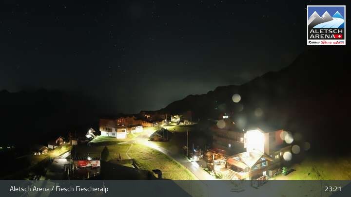 Fiesch › Südwesten: Schweizer Skischule Fiesch - Ferienwohnung Nowak Chalet Fiescheralp Adlerhorst Kühboden