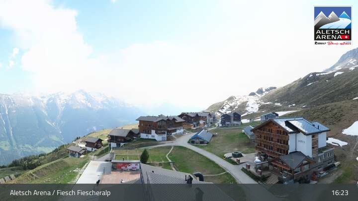 Fiesch › Südwesten: Schweizer Skischule Fiesch - Ferienwohnung Nowak Chalet Fiescheralp Adlerhorst Kühboden