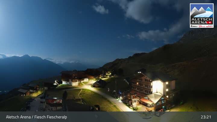 Fiesch › Südwesten: Schweizer Skischule Fiesch - Ferienwohnung Nowak Chalet Fiescheralp Adlerhorst Kühboden