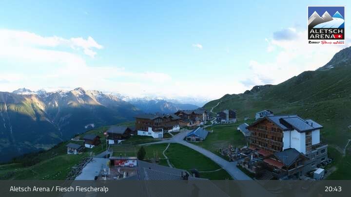Fiesch › Südwesten: Schweizer Skischule Fiesch - Ferienwohnung Nowak Chalet Fiescheralp Adlerhorst Kühboden