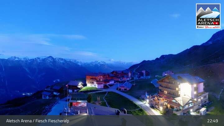 Fiesch › Südwesten: Schweizer Skischule Fiesch - Ferienwohnung Nowak Chalet Fiescheralp Adlerhorst Kühboden