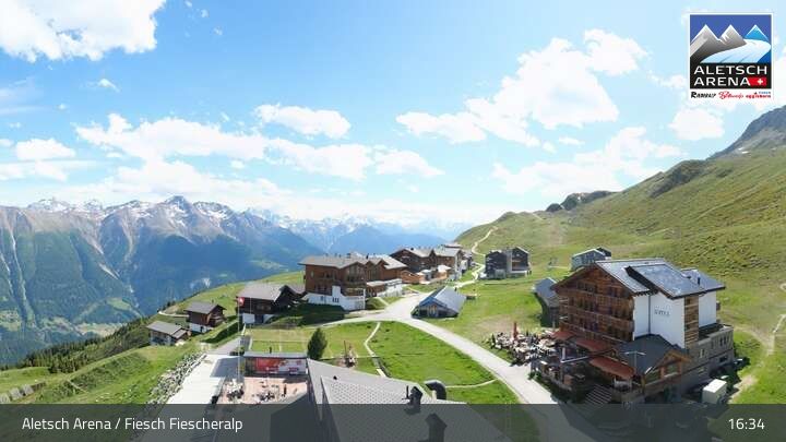 Fiesch › Südwesten: Schweizer Skischule Fiesch - Ferienwohnung Nowak Chalet Fiescheralp Adlerhorst Kühboden