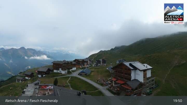 Fiesch › Südwesten: Schweizer Skischule Fiesch - Ferienwohnung Nowak Chalet Fiescheralp Adlerhorst Kühboden