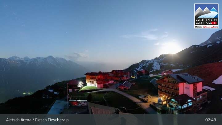 Fiesch › Südwesten: Schweizer Skischule Fiesch - Ferienwohnung Nowak Chalet Fiescheralp Adlerhorst Kühboden