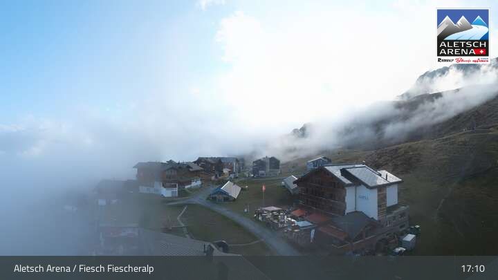 Fiesch › Südwesten: Schweizer Skischule Fiesch - Ferienwohnung Nowak Chalet Fiescheralp Adlerhorst Kühboden