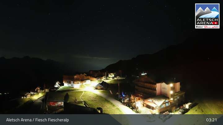 Fiesch › Südwesten: Schweizer Skischule Fiesch - Ferienwohnung Nowak Chalet Fiescheralp Adlerhorst Kühboden