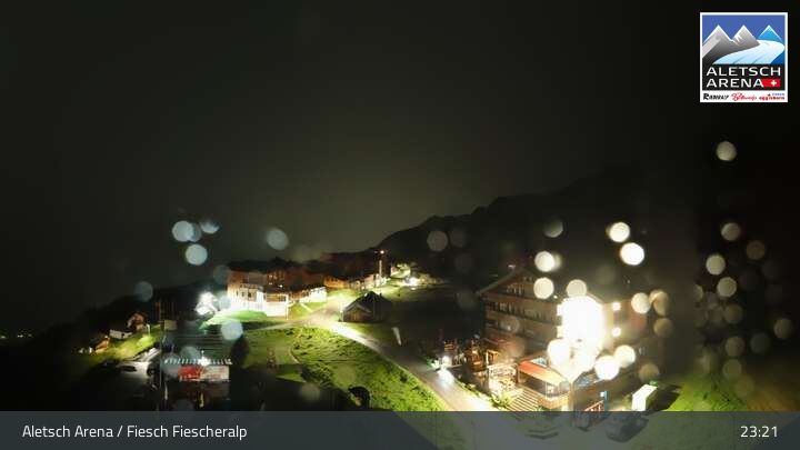 Fiesch › Südwesten: Schweizer Skischule Fiesch - Ferienwohnung Nowak Chalet Fiescheralp Adlerhorst Kühboden