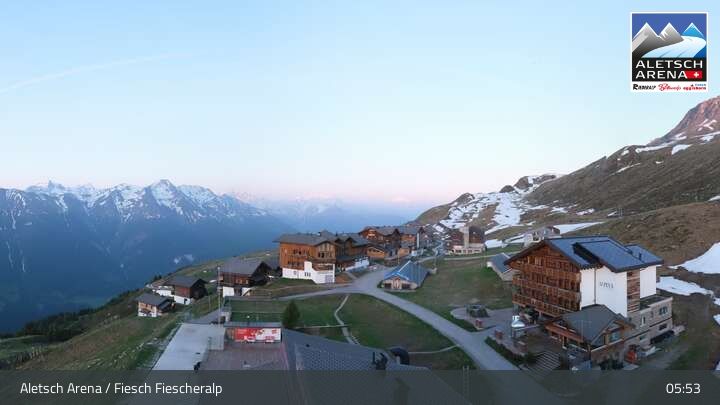 Fiesch › Südwesten: Schweizer Skischule Fiesch - Ferienwohnung Nowak Chalet Fiescheralp Adlerhorst Kühboden