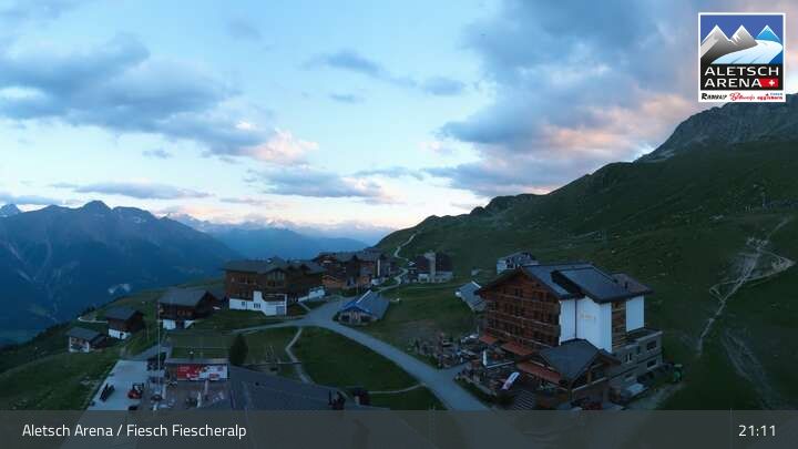 Fiesch › Südwesten: Schweizer Skischule Fiesch - Ferienwohnung Nowak Chalet Fiescheralp Adlerhorst Kühboden