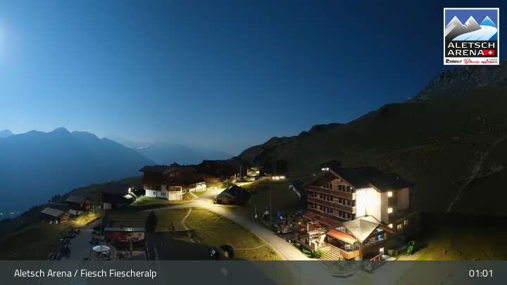 Fiesch › Südwesten: Schweizer Skischule Fiesch - Ferienwohnung Nowak Chalet Fiescheralp Adlerhorst Kühboden