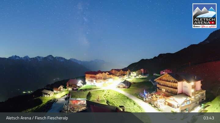 Fiesch › Südwesten: Schweizer Skischule Fiesch - Ferienwohnung Nowak Chalet Fiescheralp Adlerhorst Kühboden