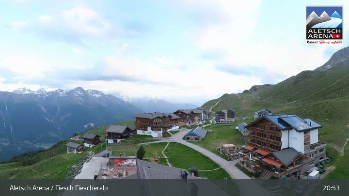 Fiesch › Südwesten: Schweizer Skischule Fiesch - Ferienwohnung Nowak Chalet Fiescheralp Adlerhorst Kühboden
