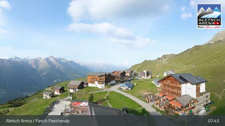 Fiesch › Südwesten: Schweizer Skischule Fiesch - Ferienwohnung Nowak Chalet Fiescheralp Adlerhorst Kühboden