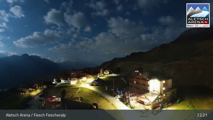 Fiesch › Südwesten: Schweizer Skischule Fiesch - Ferienwohnung Nowak Chalet Fiescheralp Adlerhorst Kühboden