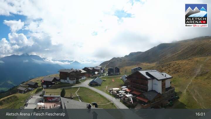 Fiesch › Südwesten: Schweizer Skischule Fiesch - Ferienwohnung Nowak Chalet Fiescheralp Adlerhorst Kühboden