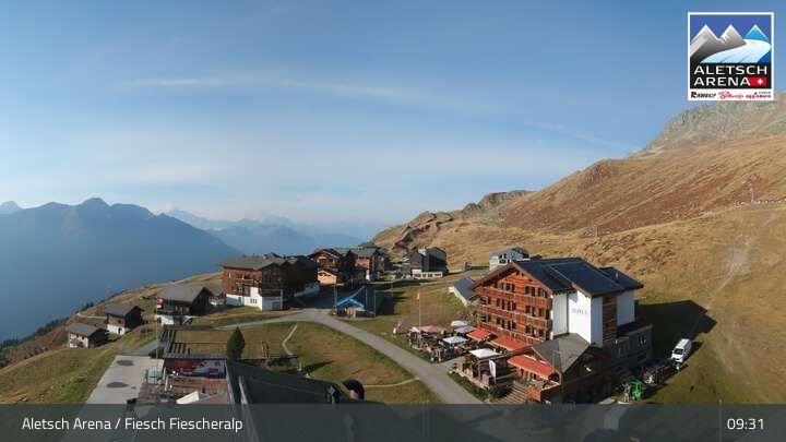 Fiesch › Südwesten: Schweizer Skischule Fiesch - Ferienwohnung Nowak Chalet Fiescheralp Adlerhorst Kühboden