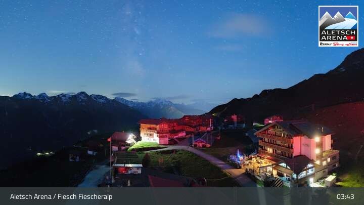 Fiesch › Südwesten: Schweizer Skischule Fiesch - Ferienwohnung Nowak Chalet Fiescheralp Adlerhorst Kühboden