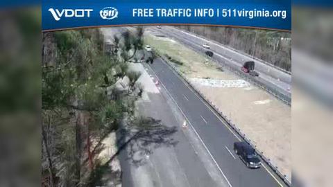Traffic Cam Chesapeake: I-64 - MM 298.14 - WB - OL AT MILITARY HIGHWAY EXIT