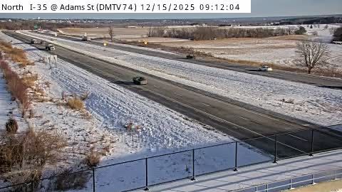 Traffic Cam Cumming: DM - I-35 @ Adams St (74)