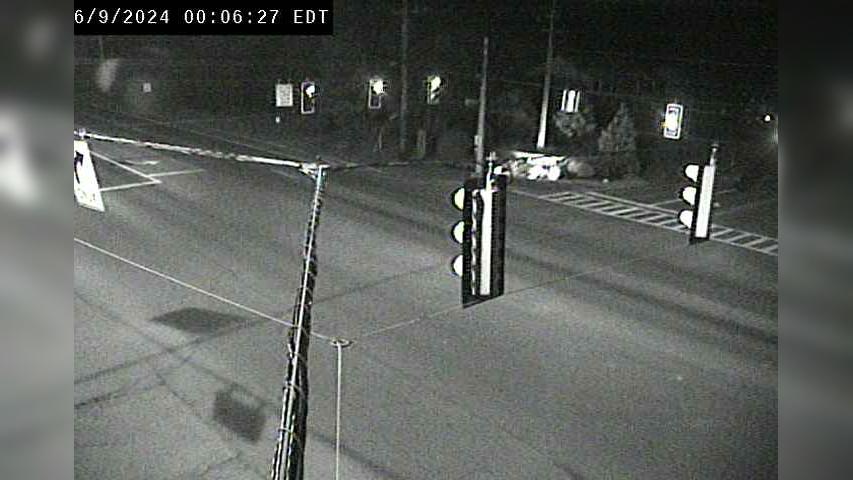 Traffic Cam Sixteen Mile Stand: Mason Rd & Montgomery Rd
